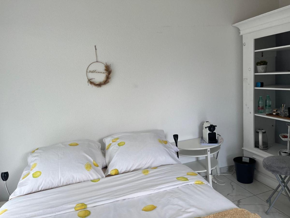 Ferienwohnung Au Bord De L'Eau Orpund Exterior foto